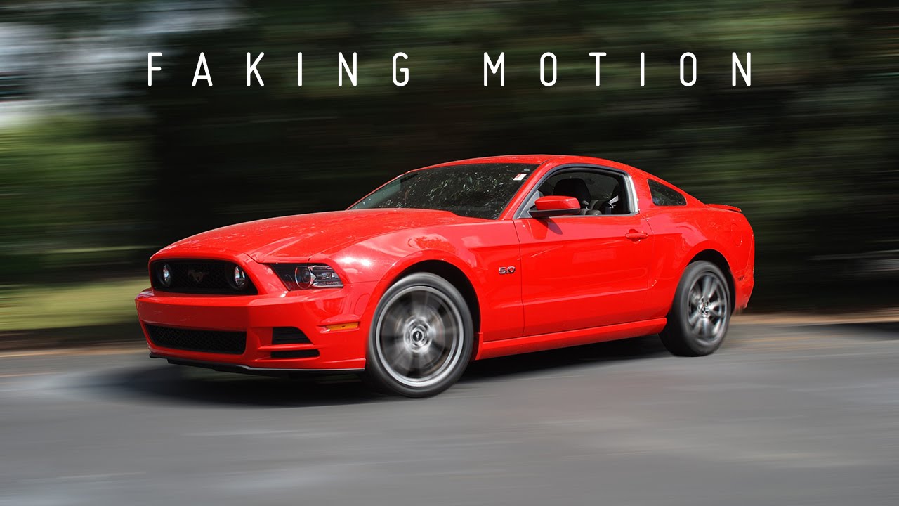 How to Create Fake Movement for Still Photographs with Motion Blur in Photoshop Tutorial